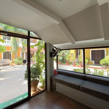 Poppys Olive De' Villa Auroville Buitenkant foto