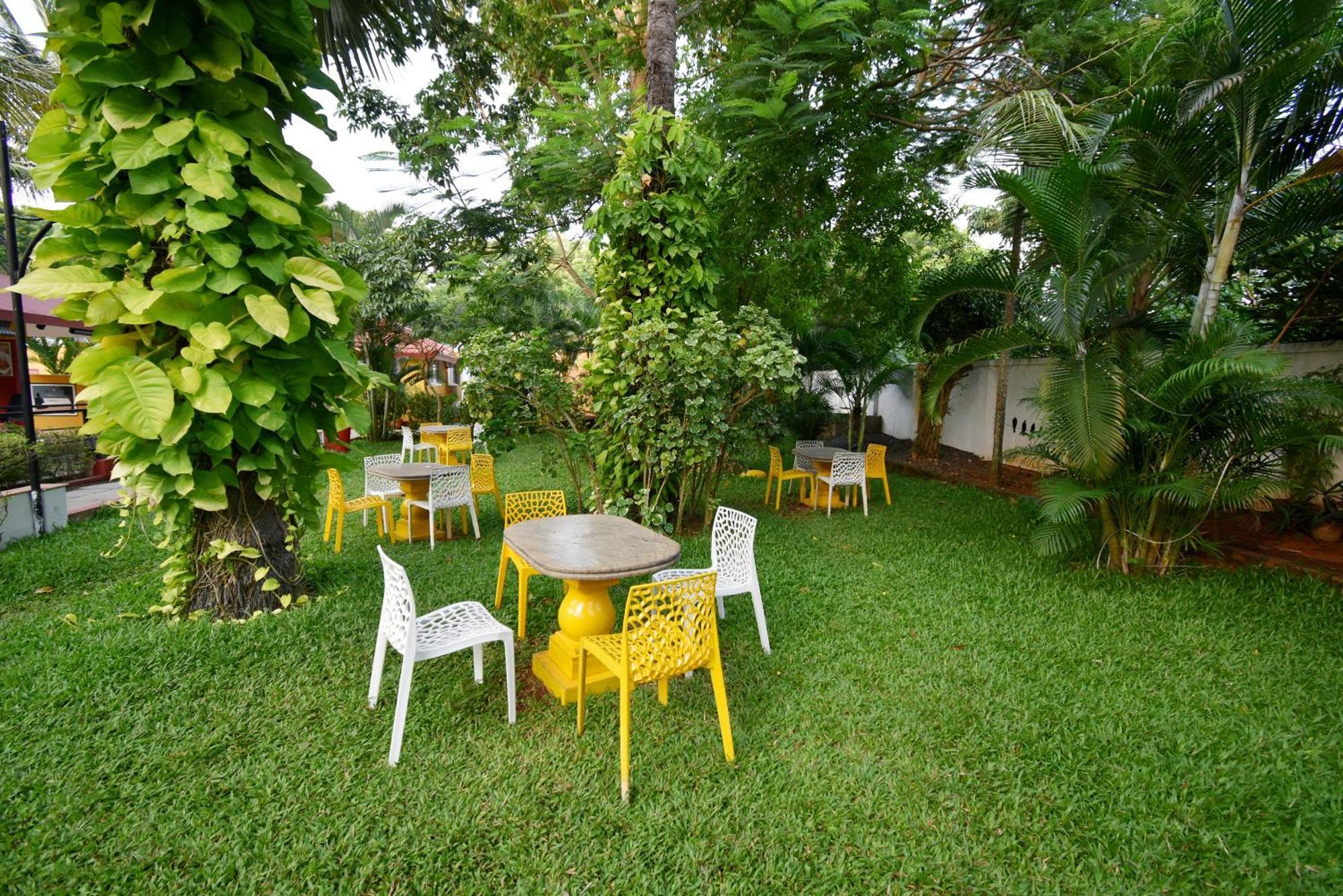 Poppys Olive De' Villa Auroville Buitenkant foto